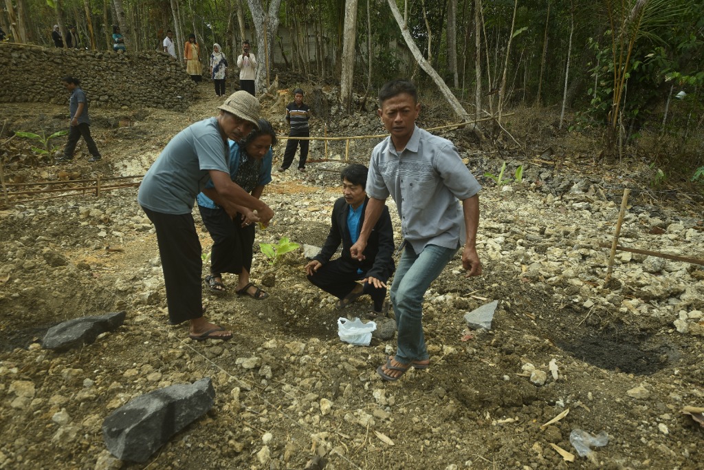 Penanaman Pohon Simbolis
