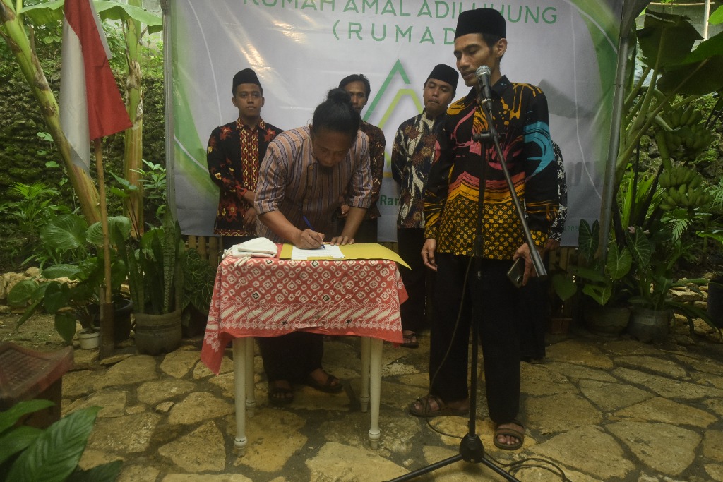 Penandatanganan Piagam Deklarasi